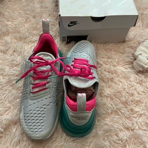 Air max 270 pink and gray